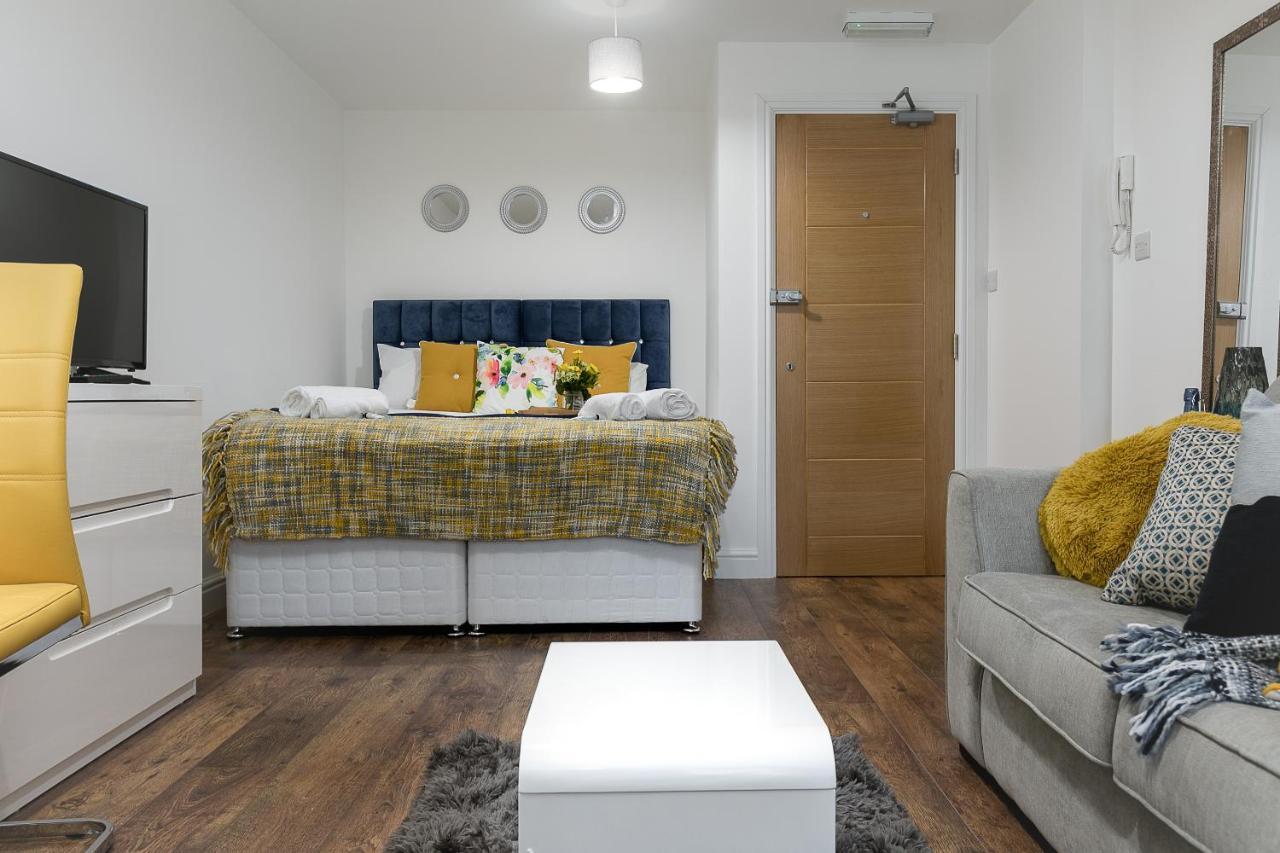Kvm - City Apartments - Contractors - Town Centre By Kvm Stays Πήτερμπορο Εξωτερικό φωτογραφία